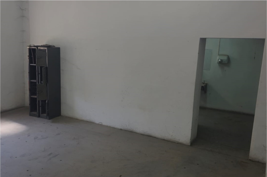To Let commercial Property for Rent in Uitenhage Central Eastern Cape